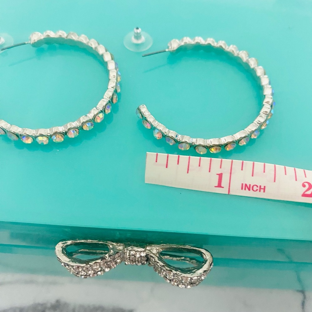 💕Pretty Crystal Rhinestone Hoop Earrings - Picture 7 of 12